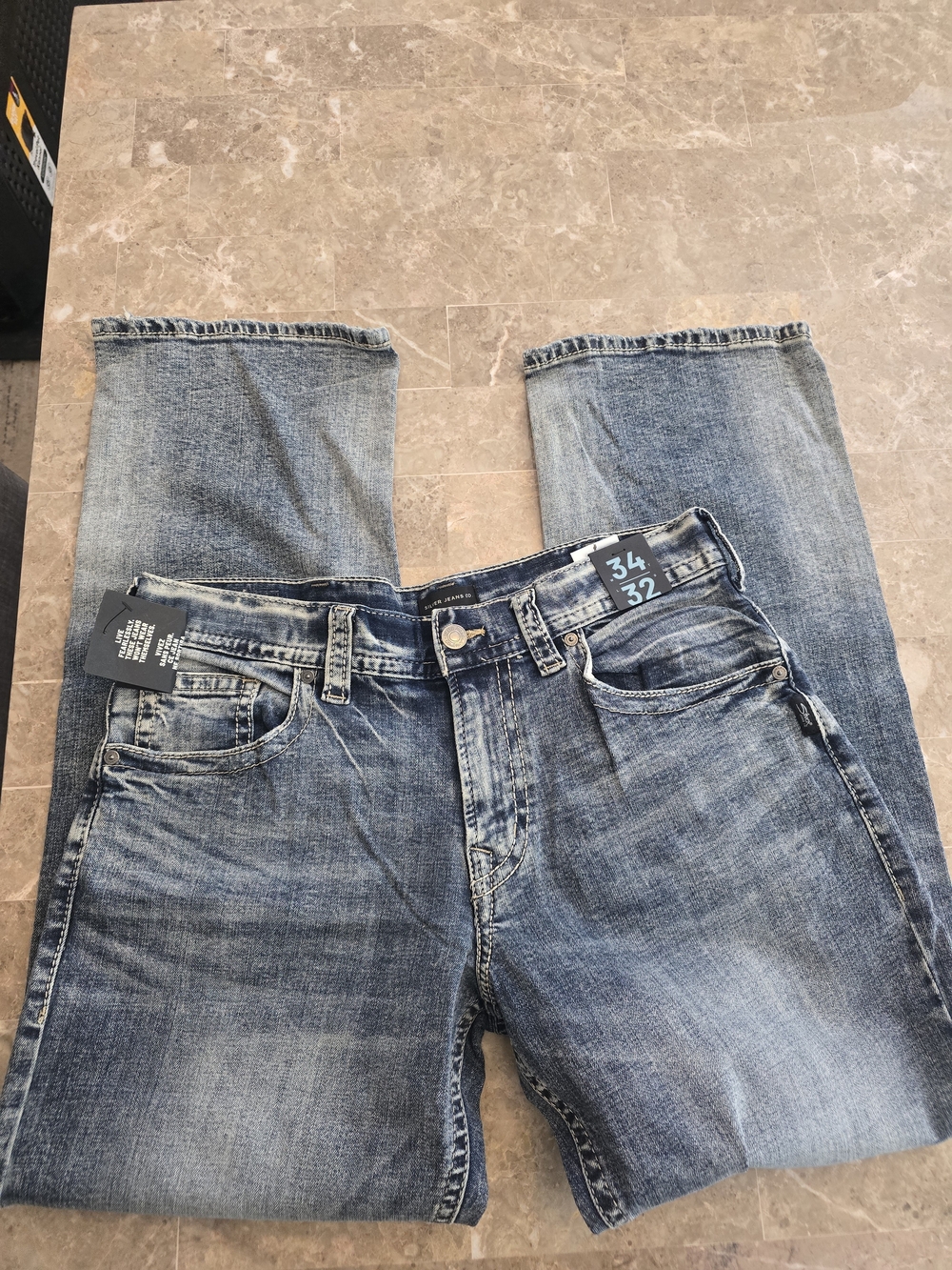 Silver Jeans Men's Light Blue Washed Straight Jeans 34/32